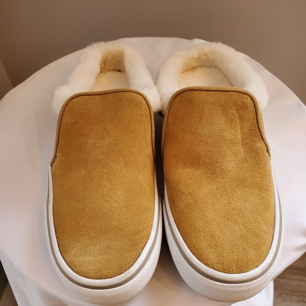 Eddie Bauer faux-fur mule